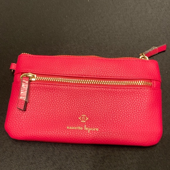 Nanette Lepore wristlet in Rosy pink color. Vegan pebbled leather. - Picture 1 of 5